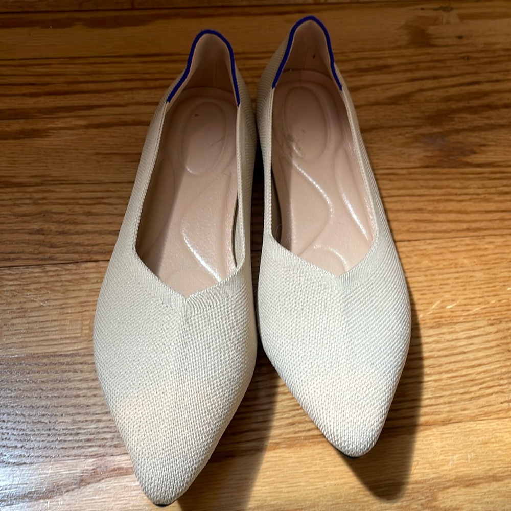 Knit pointed toe flats